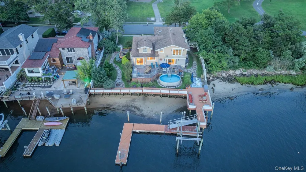 3224 Ann Street Baldwin, NY 11510