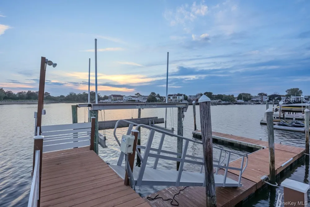 3224 Ann Street Baldwin, NY 11510