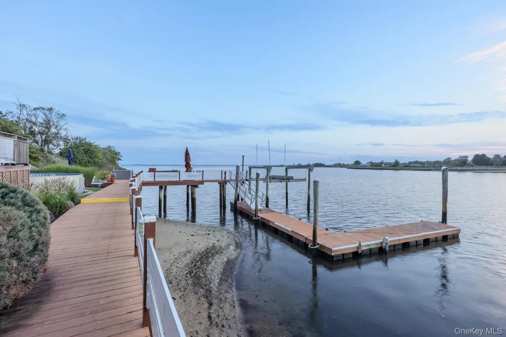 3224 Ann Street Baldwin, NY 11510