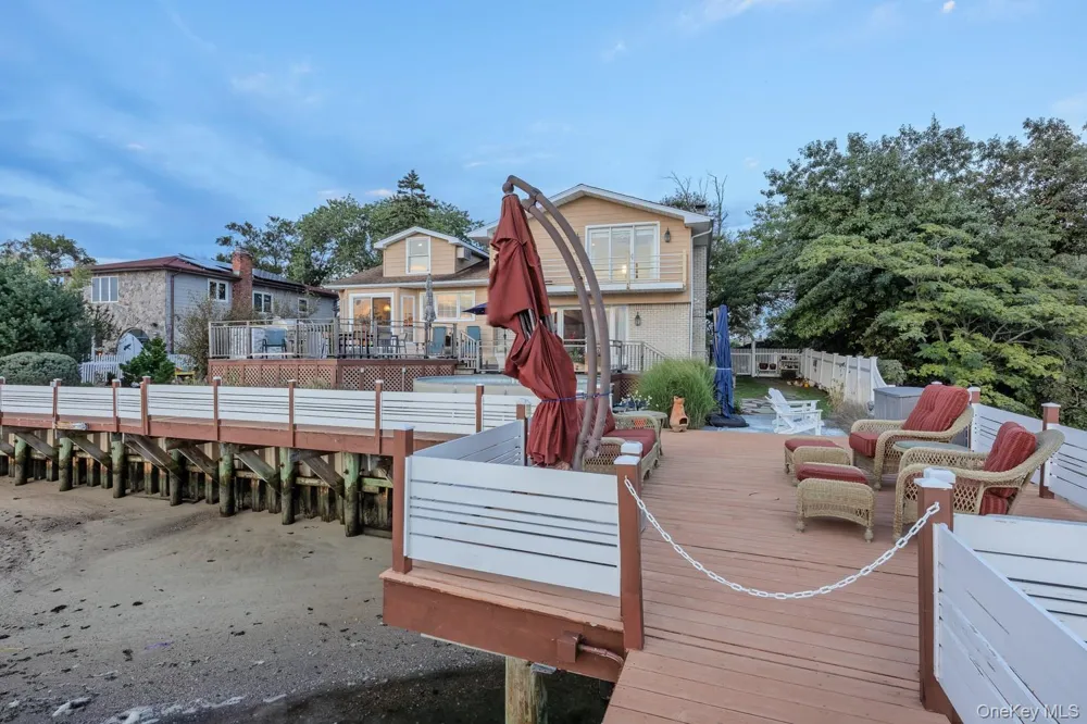 3224 Ann Street Baldwin, NY 11510