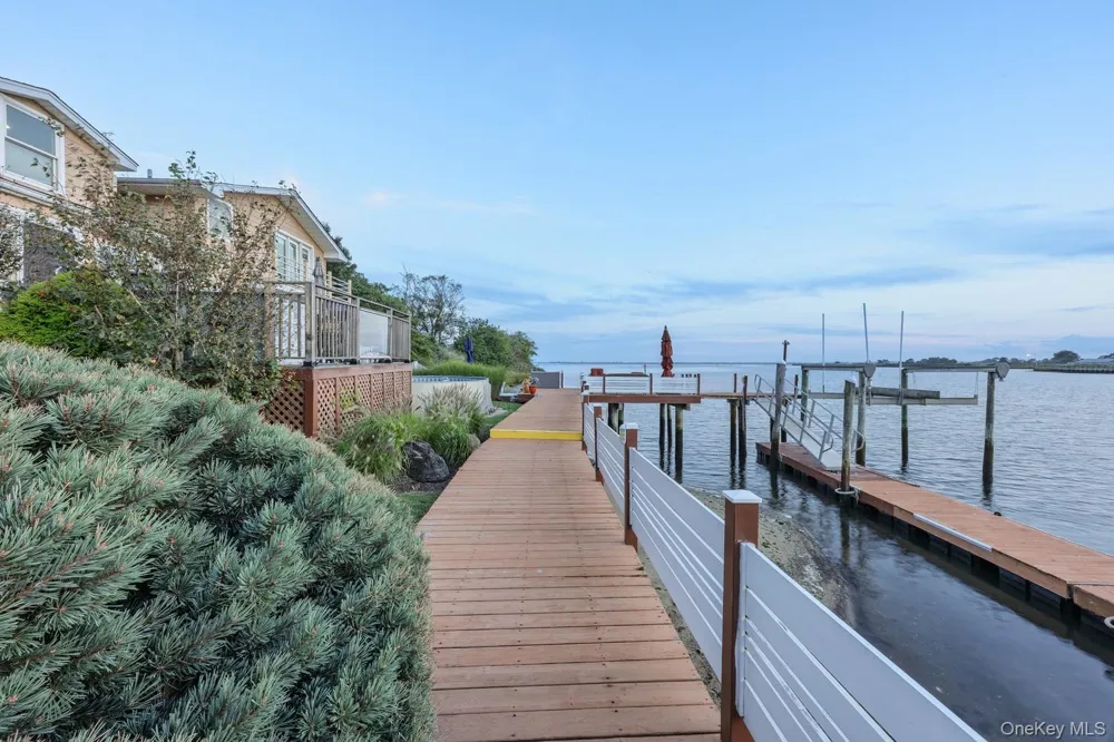 3224 Ann Street Baldwin, NY 11510