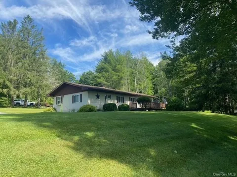 10 Lakeview Road