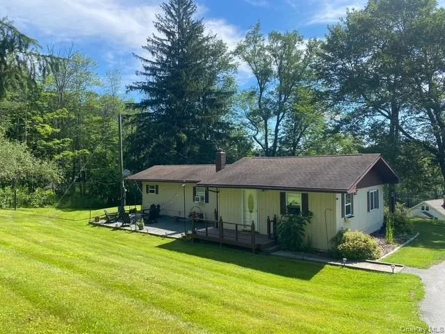 10 Lakeview Road Kenoza Lake, NY 12750