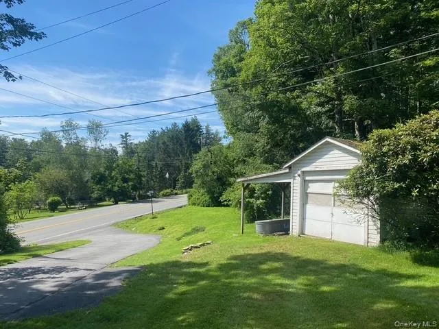 10 Lakeview Road Kenoza Lake, NY 12750