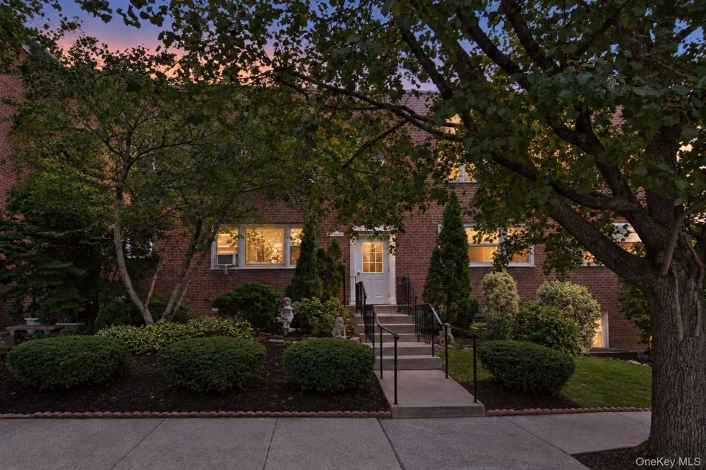 17 Leewood Circle #4R Eastchester, NY 10709