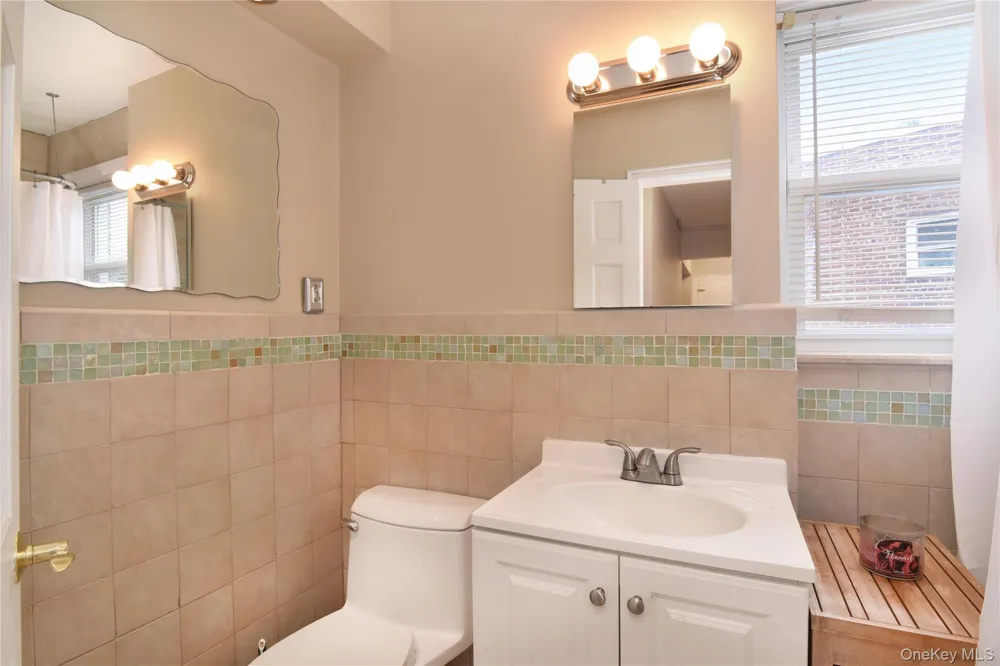 17 Leewood Circle #4R Eastchester, NY 10709