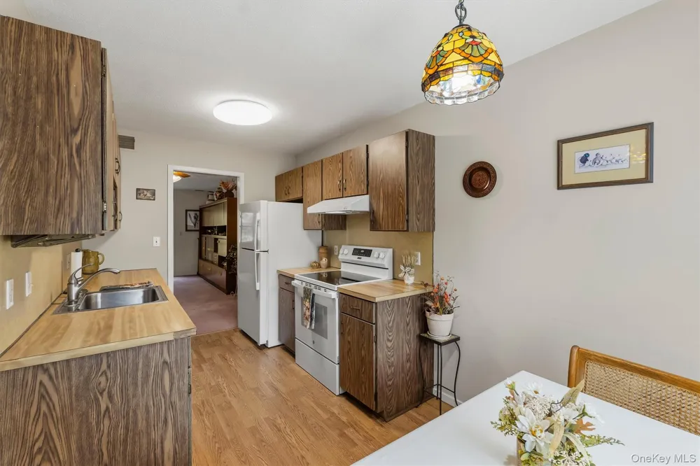 175 Heritage Hills #D Somers, NY 10589