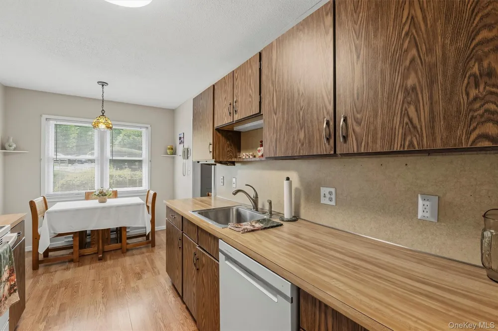 175 Heritage Hills #D Somers, NY 10589