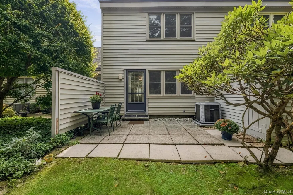 175 Heritage Hills #D Somers, NY 10589