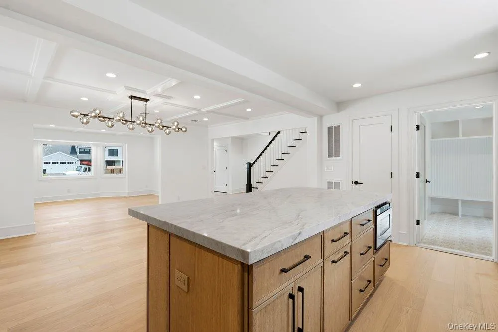 3 Aron Drive Woodbury, NY 11797