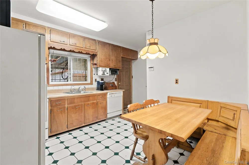 9413 108th Street Richmond Hill, NY 11419