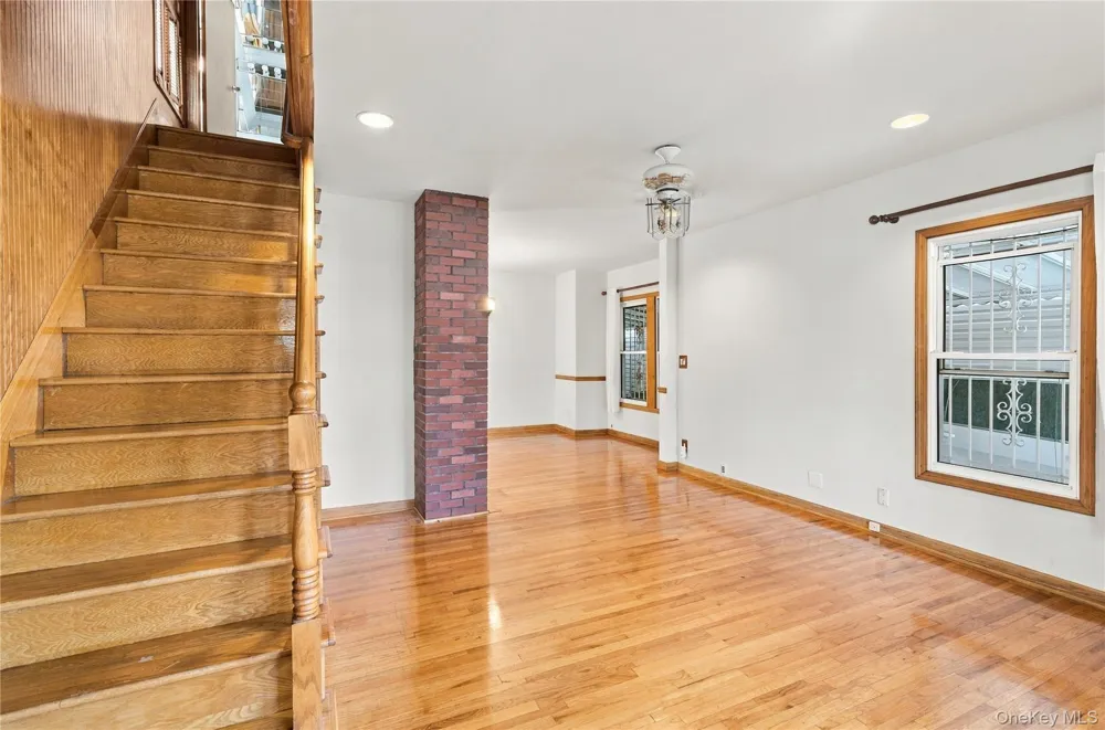 9413 108th Street Richmond Hill, NY 11419