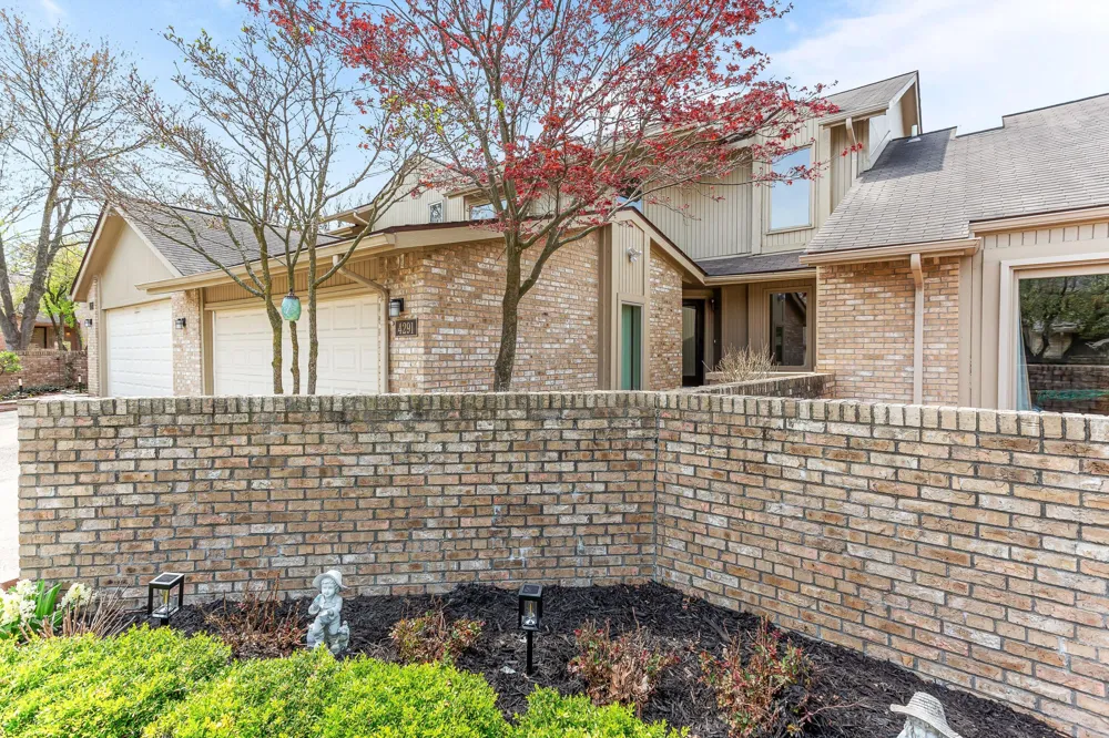 4291 Foxpointe Drive #53 West Bloomfield, MI 48323