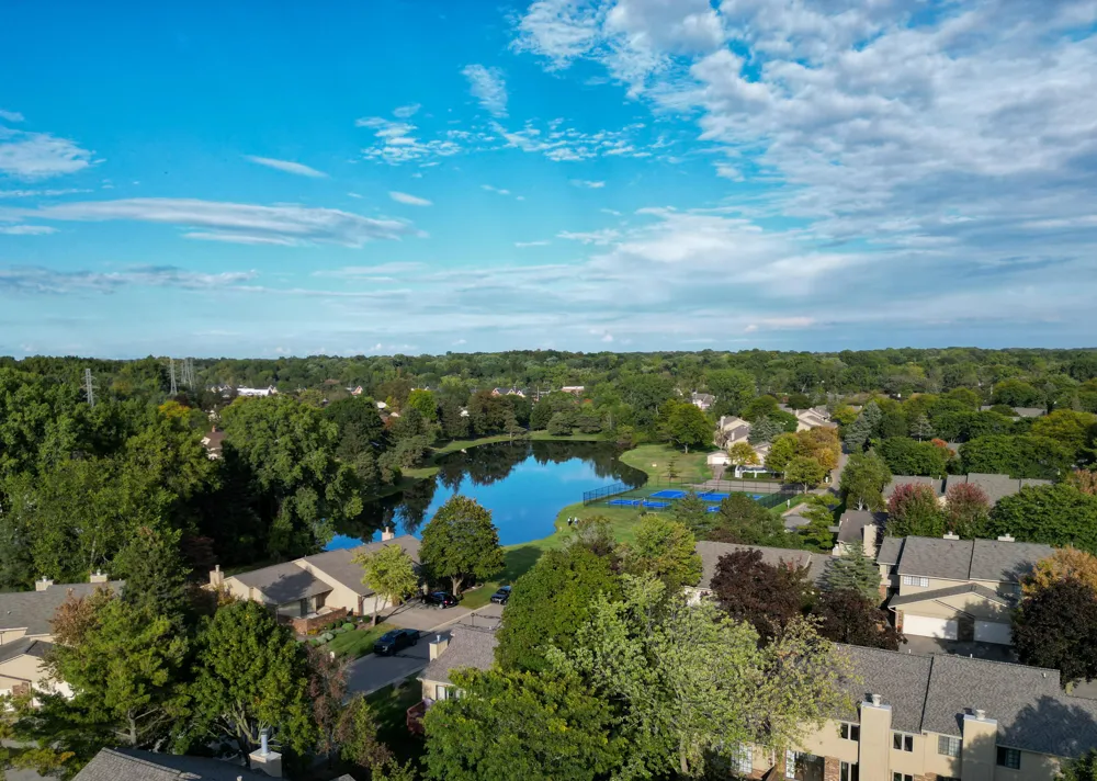 4291 Foxpointe Drive #53 West Bloomfield, MI 48323