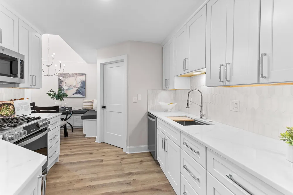 4291 Foxpointe Drive #53 West Bloomfield, MI 48323