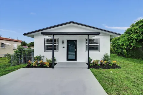 1341 NW 75th St