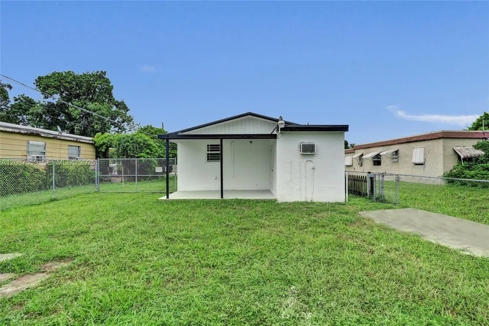 1341 NW 75th St Miami, FL 33147
