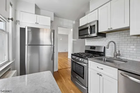 349 Bloomfield Ave #10 Unit 10