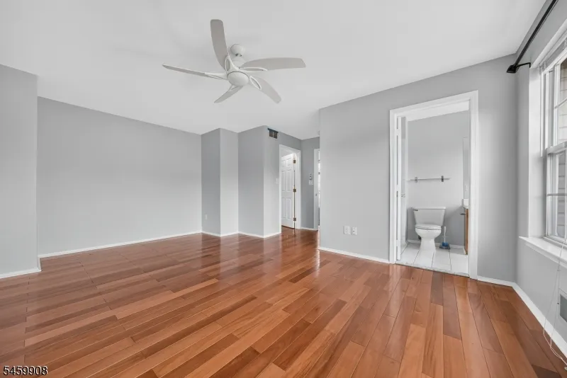 216 Copeley Way North Brunswick, NJ 08902