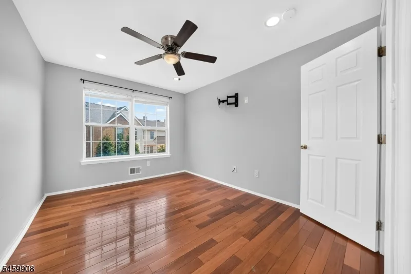 216 Copeley Way North Brunswick, NJ 08902