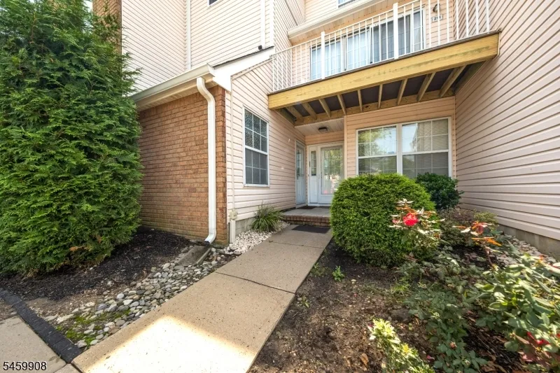 216 Copeley Way North Brunswick, NJ 08902
