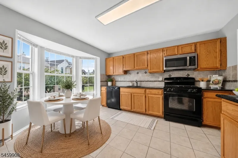 216 Copeley Way North Brunswick, NJ 08902