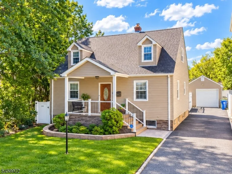 715 Ainsworth St Linden City, NJ 07036
