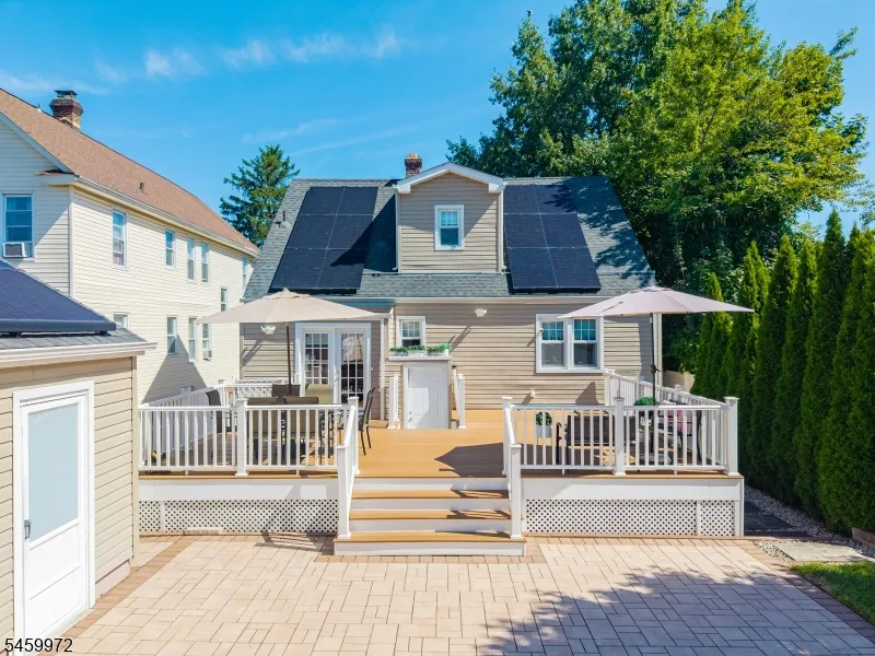 715 Ainsworth St Linden City, NJ 07036