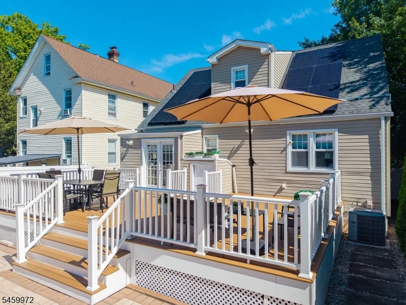 715 Ainsworth St Linden City, NJ 07036