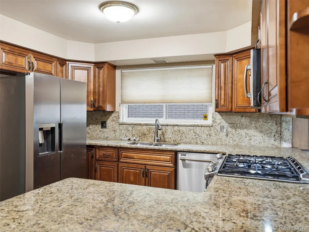 4052 Stephanie Drive Sterling Heights City, MI 48310