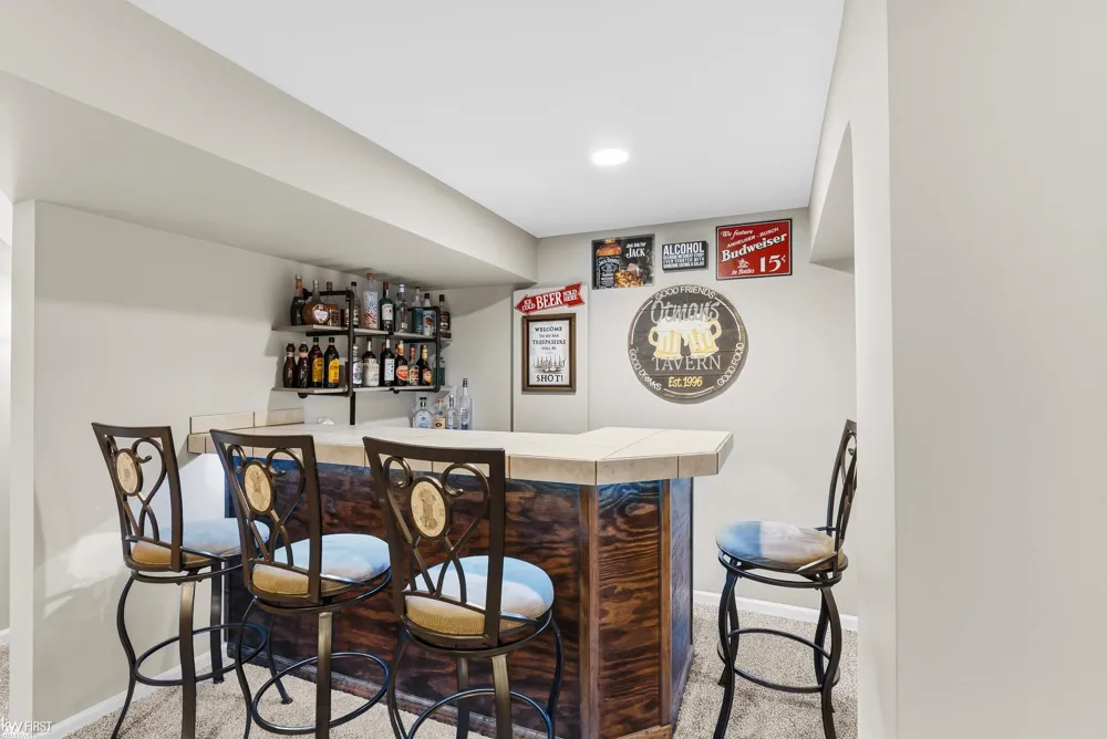 5460 Deer Trail Fenton Charter Township, MI 48451