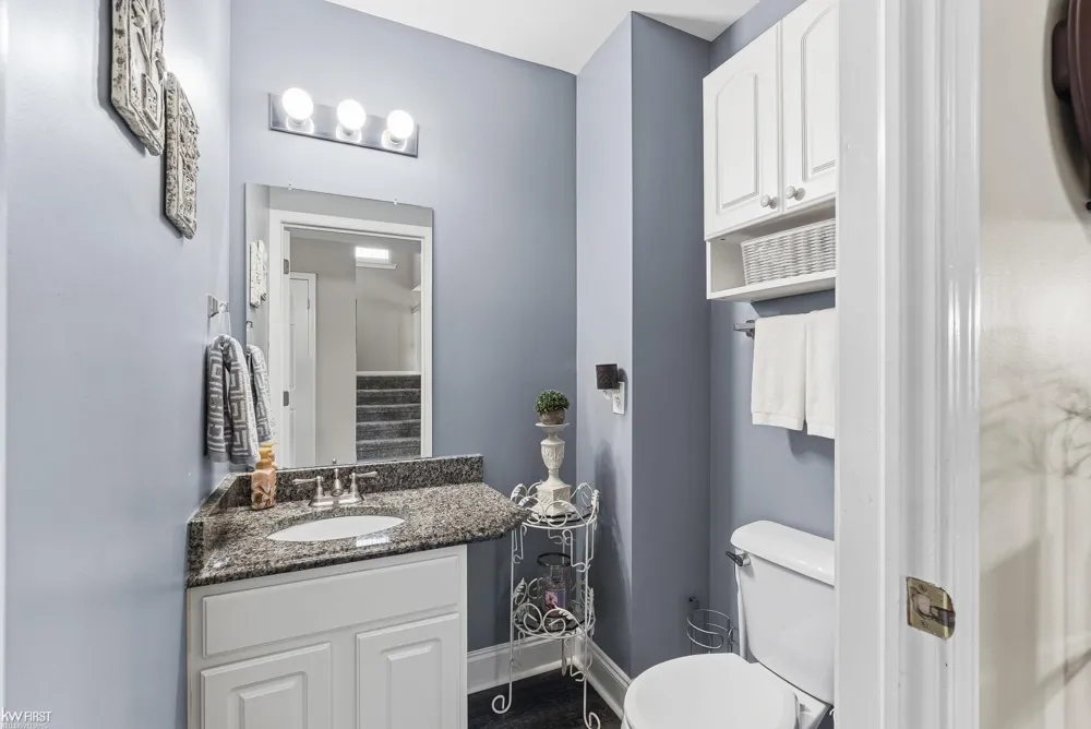 5460 Deer Trail Fenton Charter Township, MI 48451