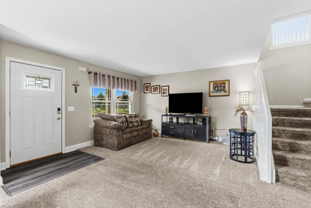 5460 Deer Trail Fenton Charter Township, MI 48451
