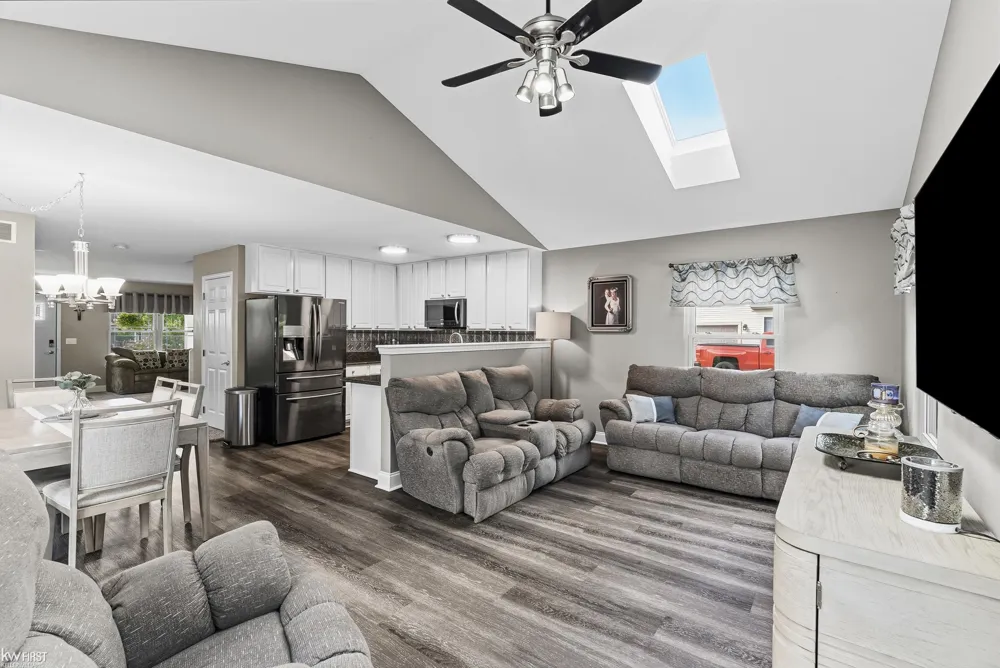 5460 Deer Trail Fenton Charter Township, MI 48451