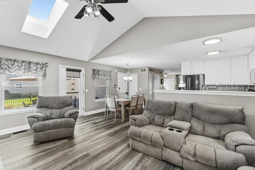 5460 Deer Trail Fenton Charter Township, MI 48451