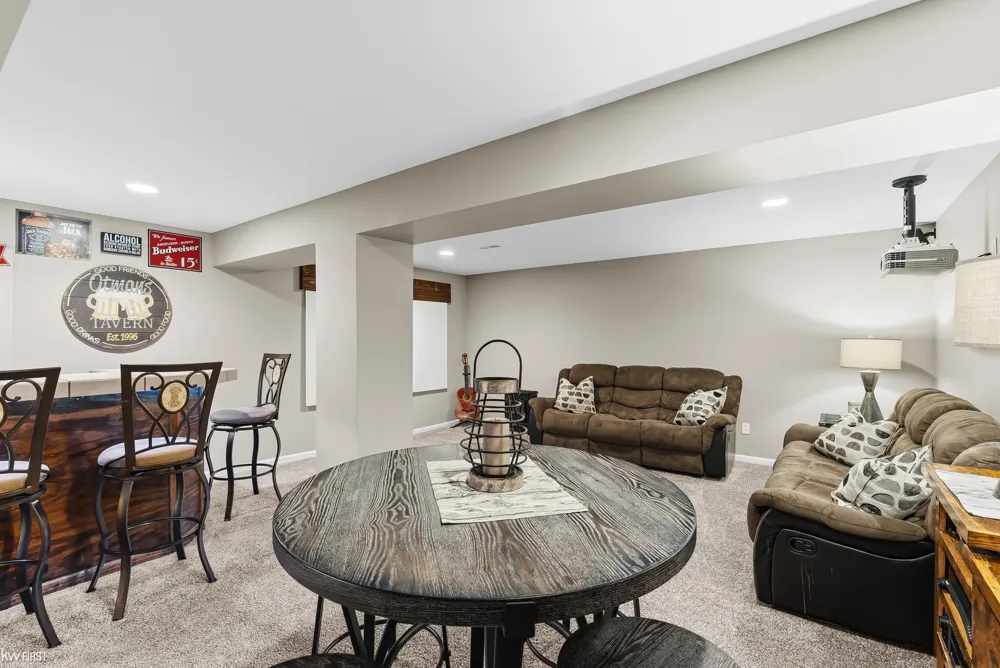 5460 Deer Trail Fenton Charter Township, MI 48451