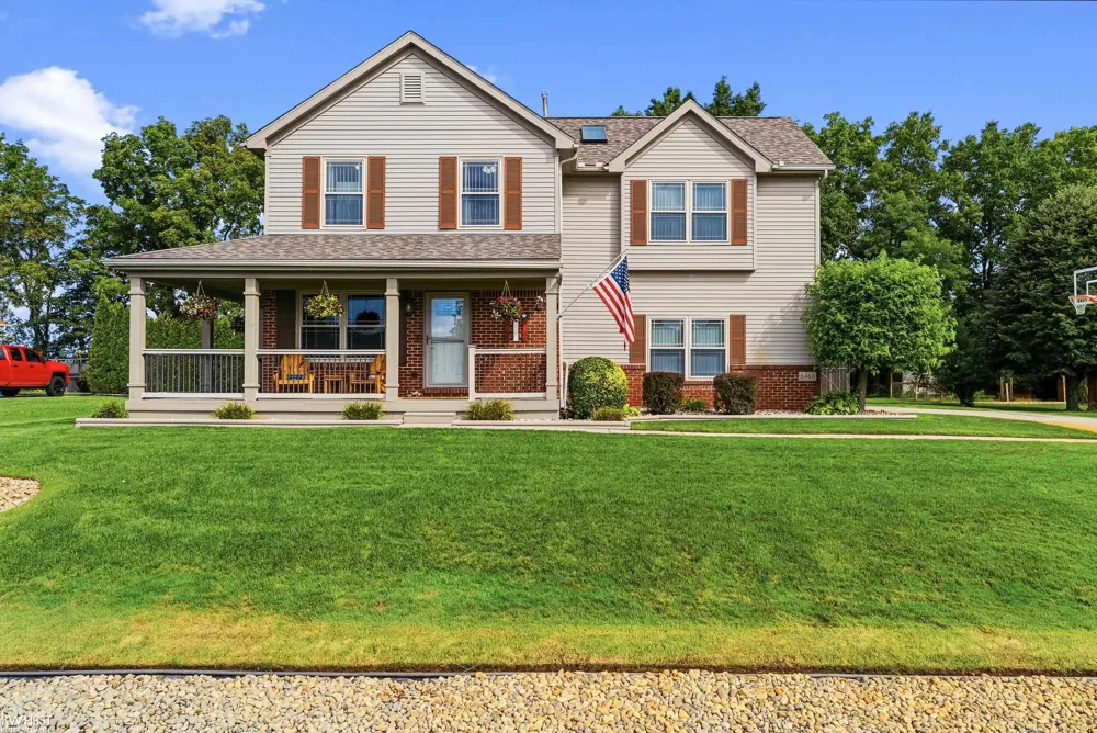 5460 Deer Trail Fenton Charter Township, MI 48451