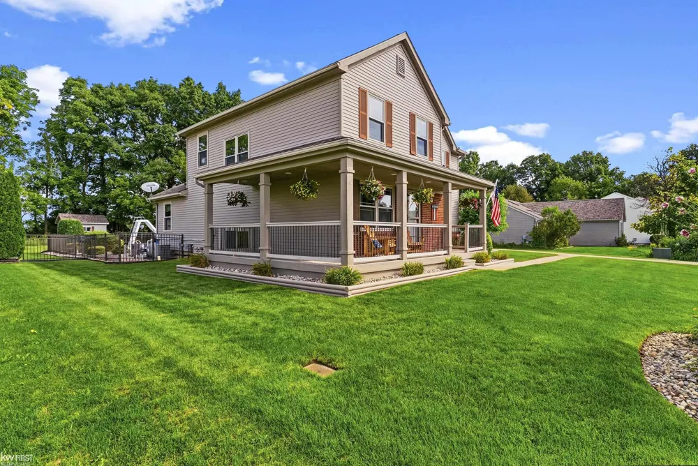 5460 Deer Trail Fenton Charter Township, MI 48451