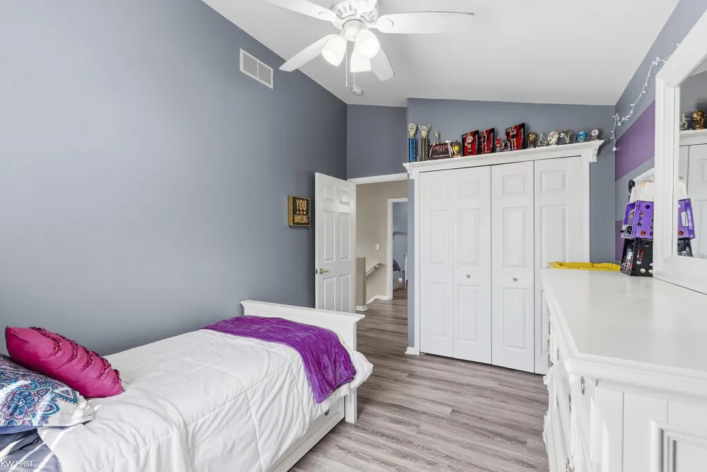 5460 Deer Trail Fenton Charter Township, MI 48451