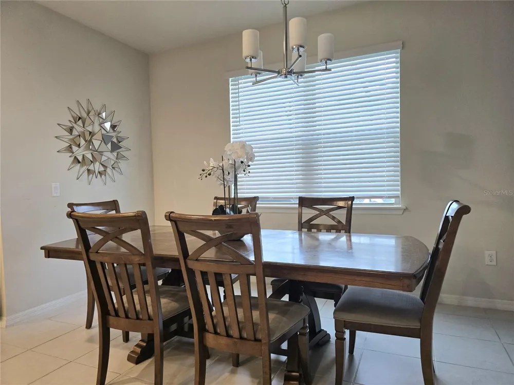 2462 DUBAI STREET Kissimmee, FL 34747
