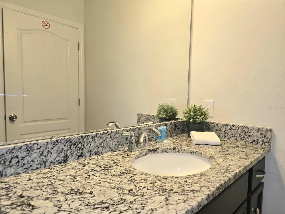 2462 DUBAI STREET Kissimmee, FL 34747
