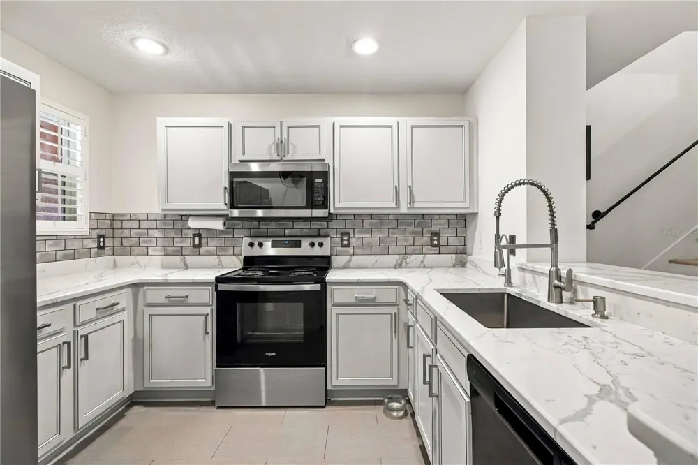 8884 WHITE SAGE LOOP Lakewood Ranch, FL 34202