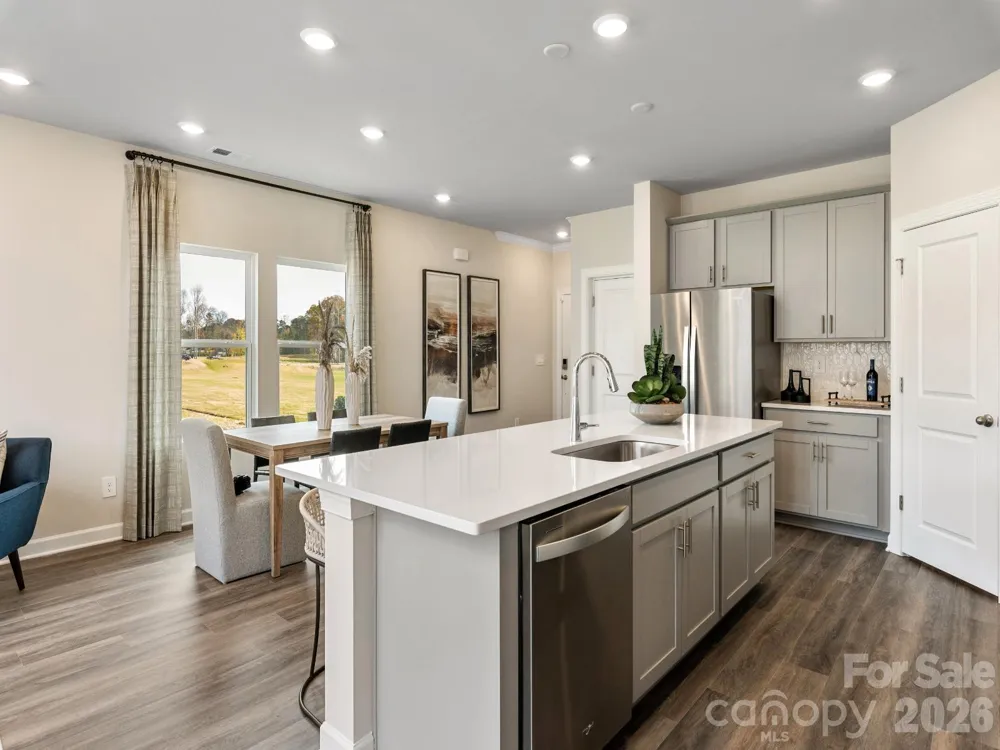8337 Hidden Springs Trail Charlotte, NC 28216