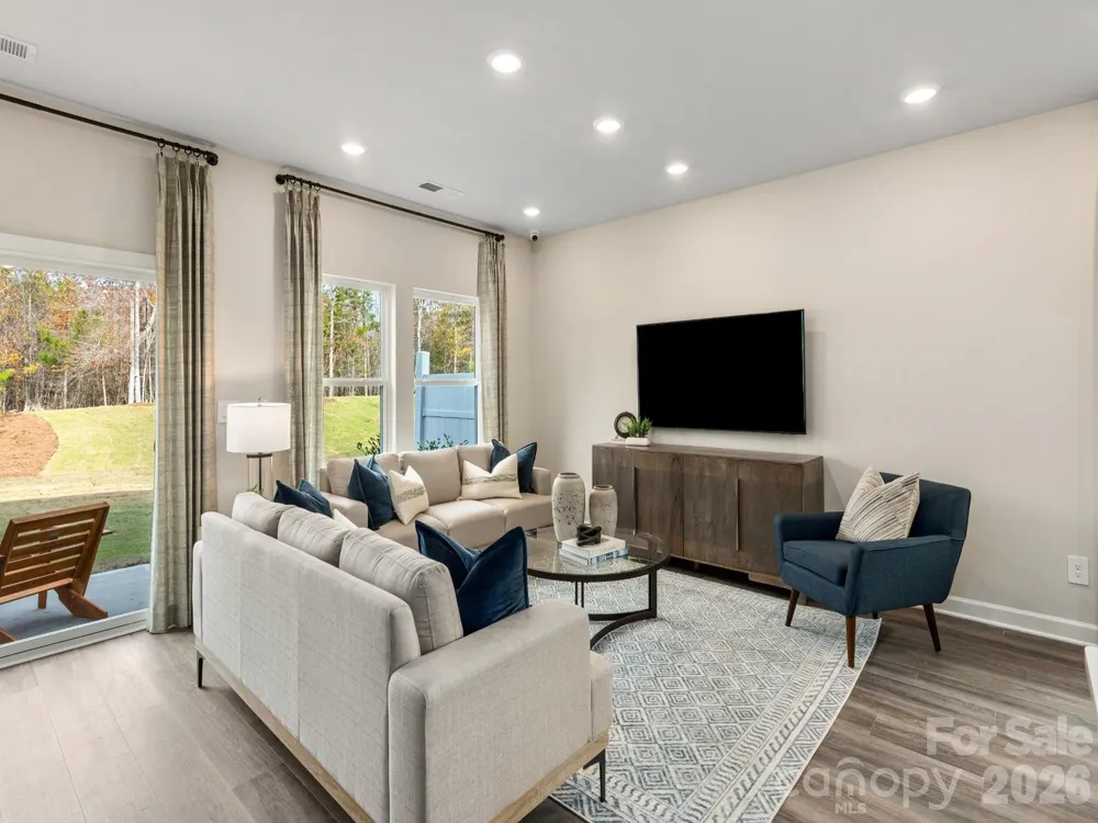 8337 Hidden Springs Trail Charlotte, NC 28216