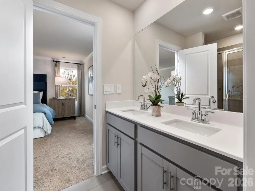 8337 Hidden Springs Trail Charlotte, NC 28216