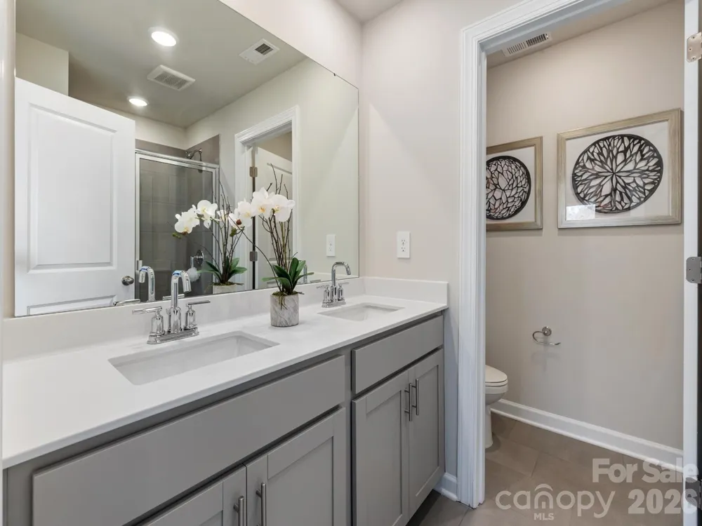 8337 Hidden Springs Trail Charlotte, NC 28216