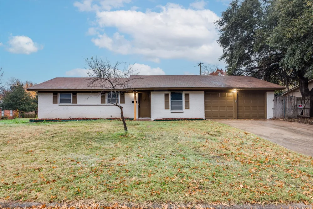 2801 Wren Avenue Fort Worth, TX 76133