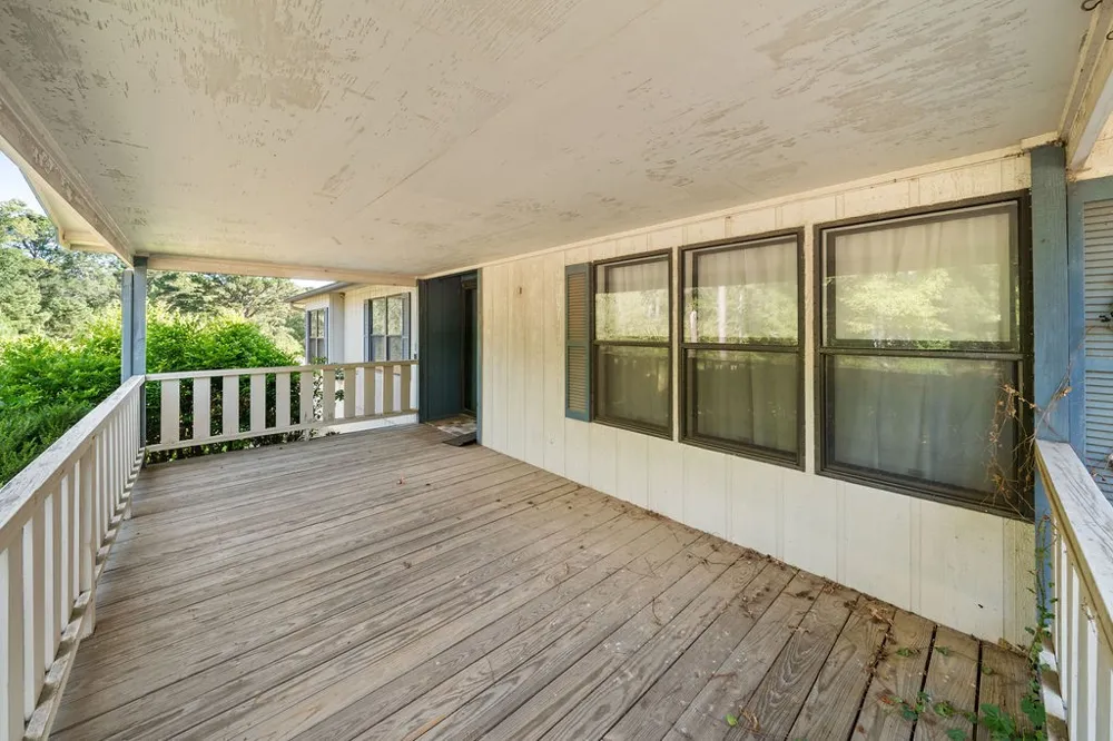 662 County Road 2325 Mineola, TX 75773