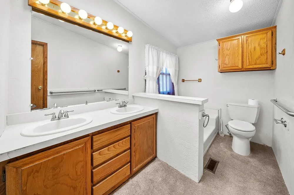 662 County Road 2325 Mineola, TX 75773