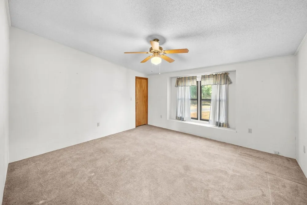 662 County Road 2325 Mineola, TX 75773